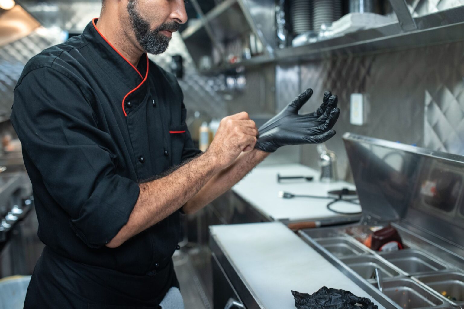 What Is ServSafe Certification? A Guide for Restaurant Owners - Menubly